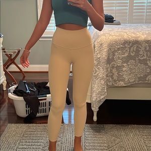 Lululemon leggings